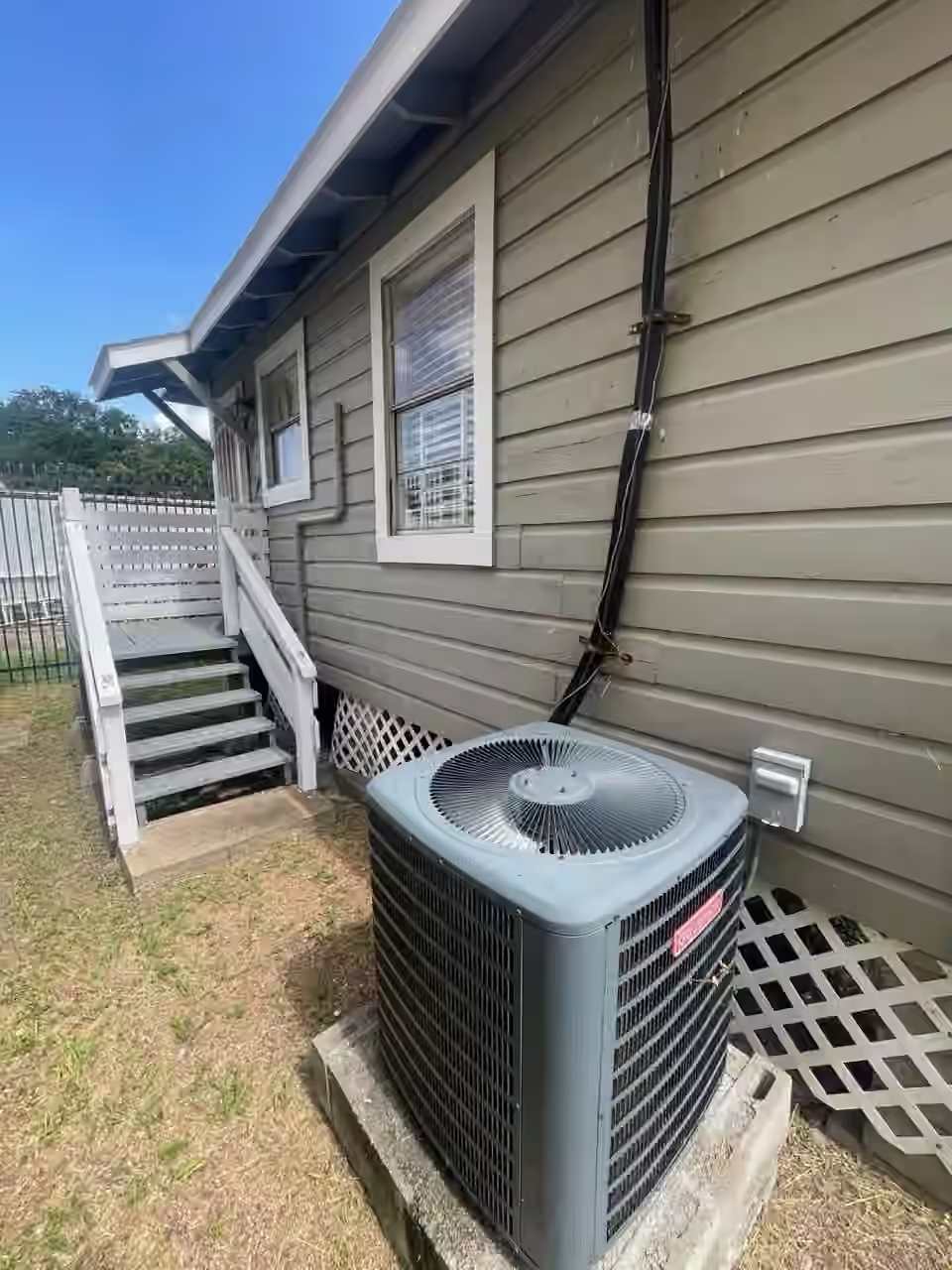 Photo 6 of 525 E 35th Street, Houston, TX