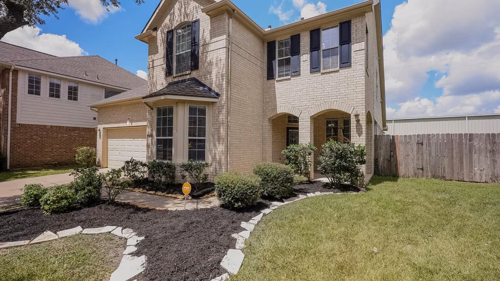 Photo 2 of 20519 Windsor Trace Lane, Richmond, TX