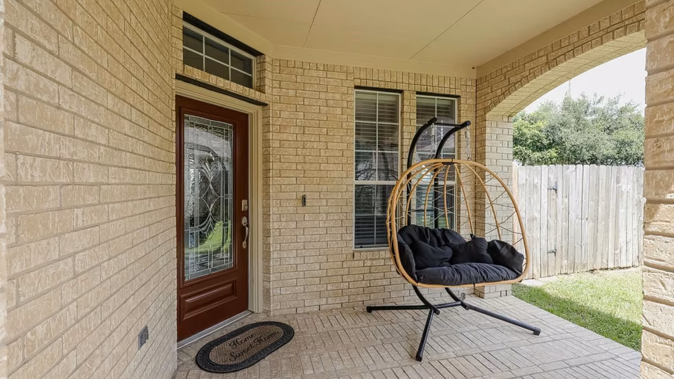 Photo 3 of 20519 Windsor Trace Lane, Richmond, TX