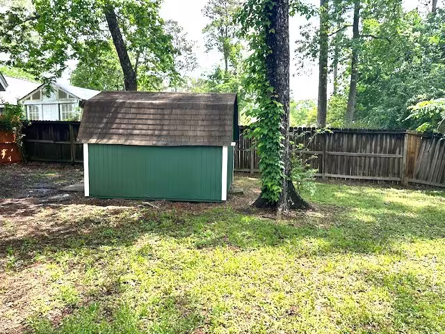 Photo 5 of 2019 Indian Shores Road, Crosby, TX