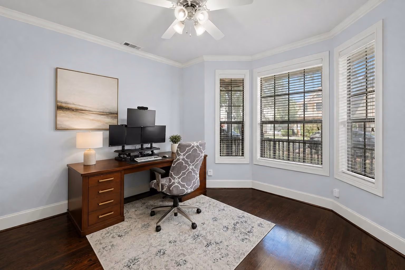 Photo 4 of 240 W 26th Street, Houston, TX
