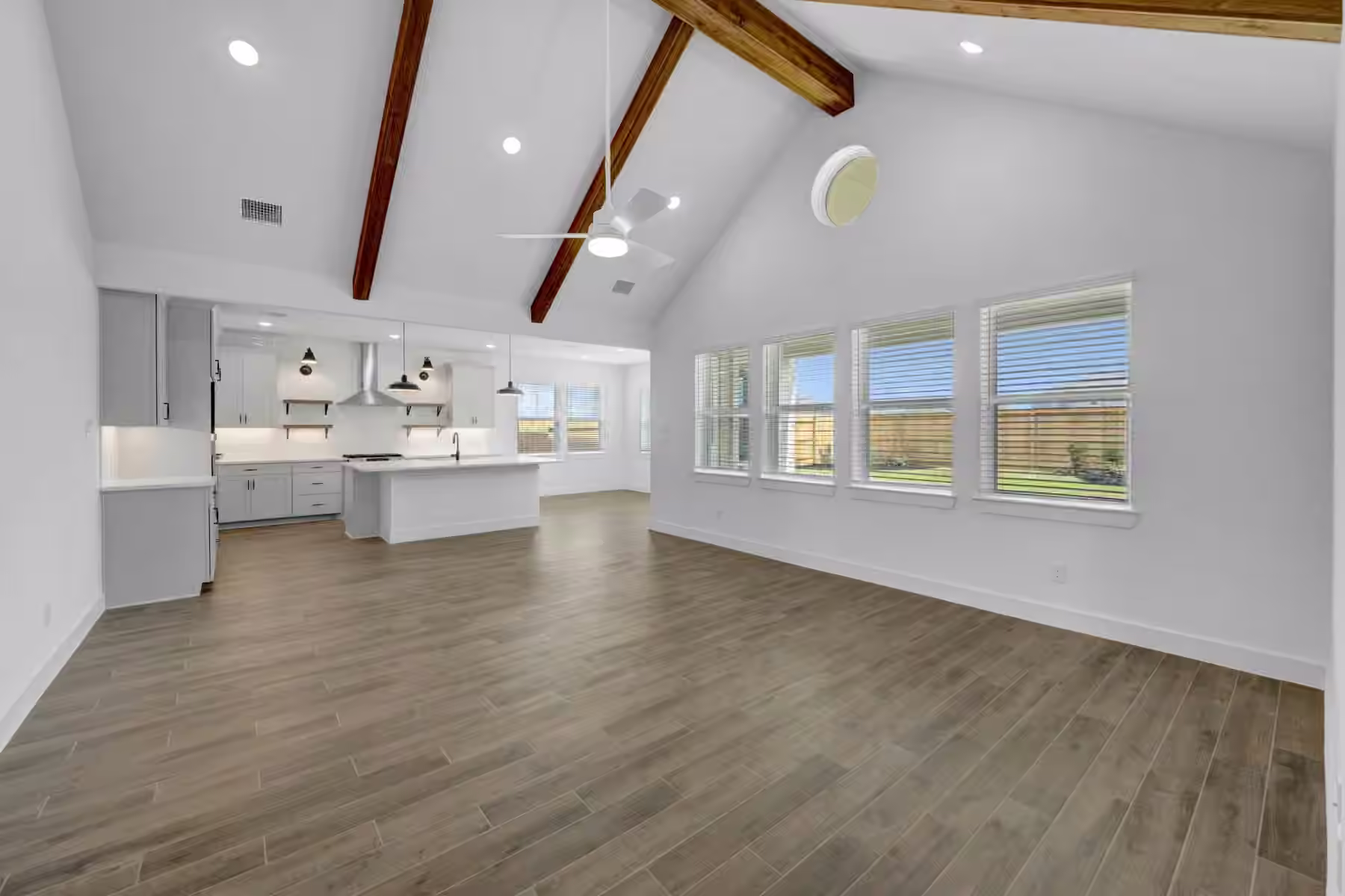 Photo 7 of 3003 Laguna Madre Place, Crosby, TX