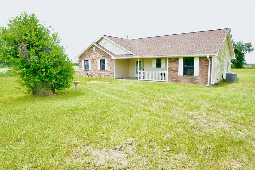 Photo 2 of 16263 Groce Lane, Hempstead, TX