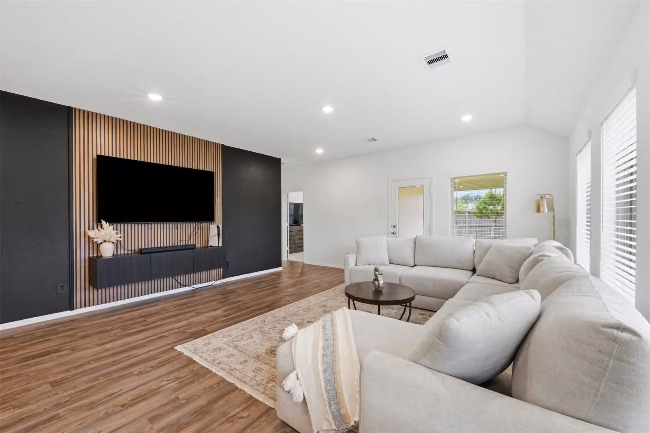 Photo 6 of 1386 Antigua Drive, Conroe, TX