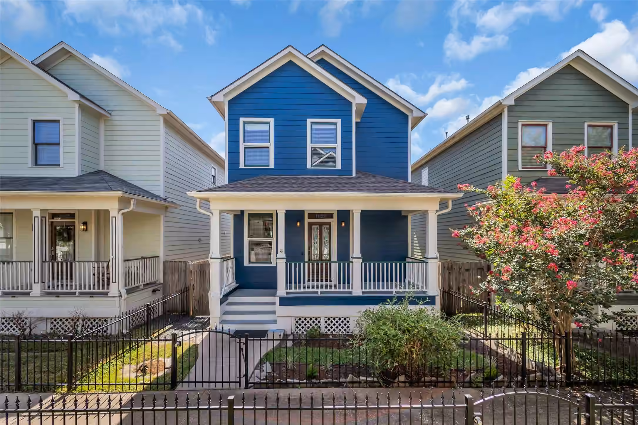 Photo of 1029 W 15th 1/2 Street, Houston, TX
