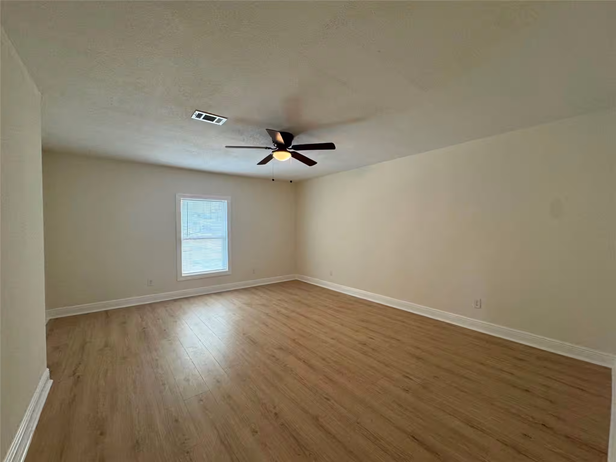 Photo 7 of 6523 Glen Rock Drive, Houston, TX