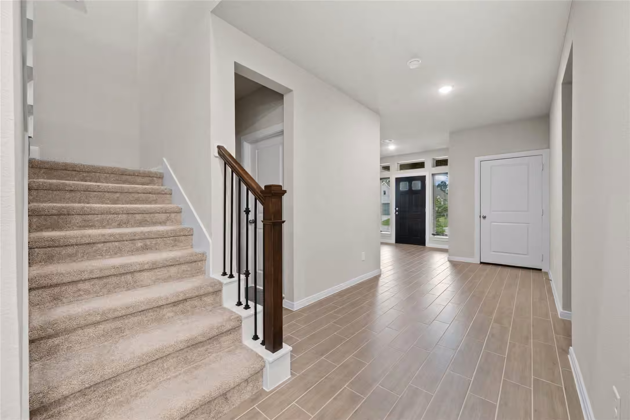 Photo 4 of 7330 Lake Arrowhead Lane, Porter, TX