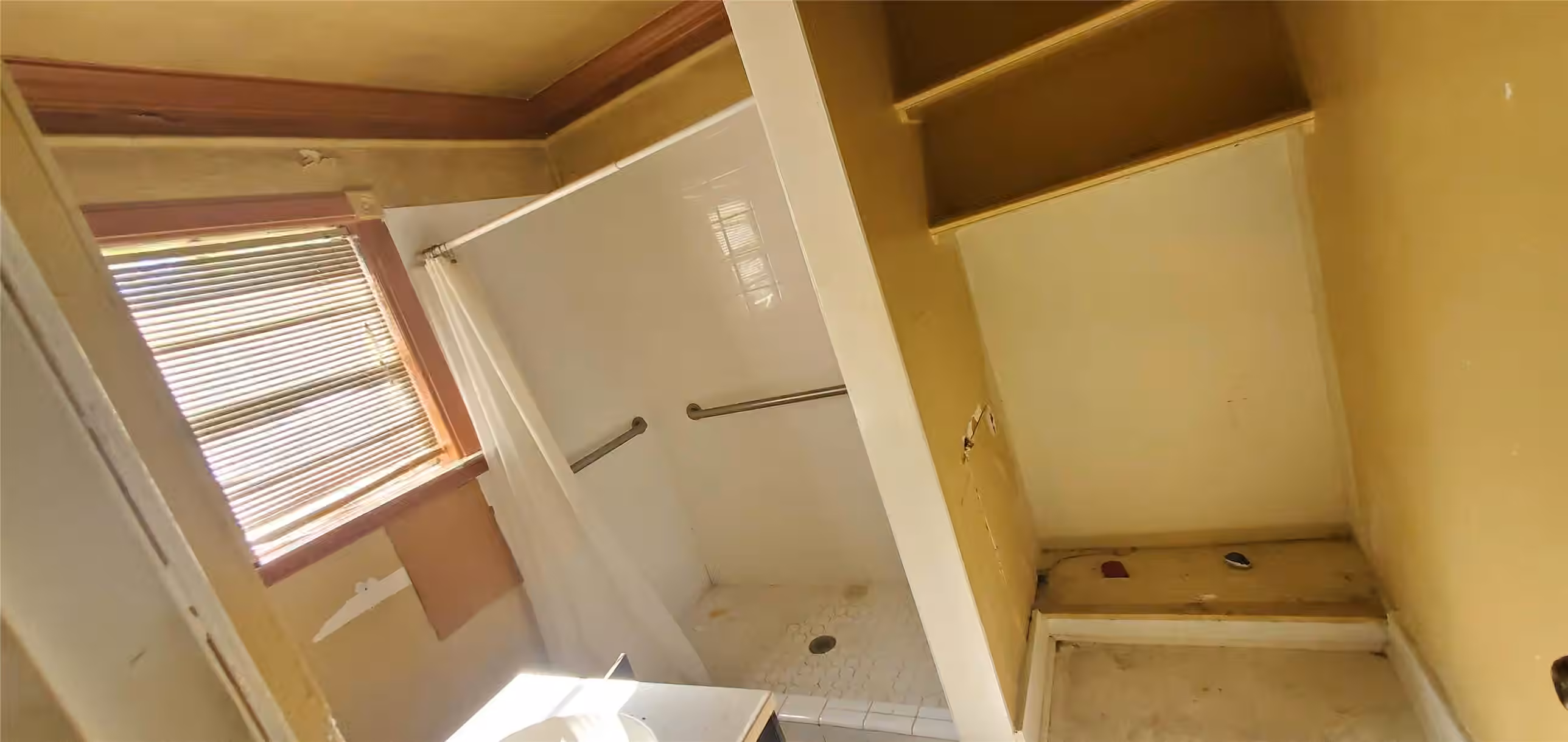 Photo 7 of 5606 Belarbor Street, Houston, TX