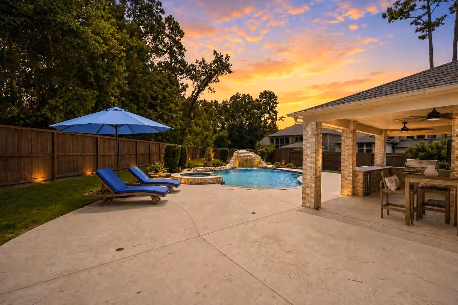 Photo 2 of 16622 Little Woodstar Court, Humble, TX