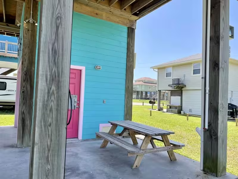 Photo 5 of 975 Fisherman Drive S, Galveston, TX