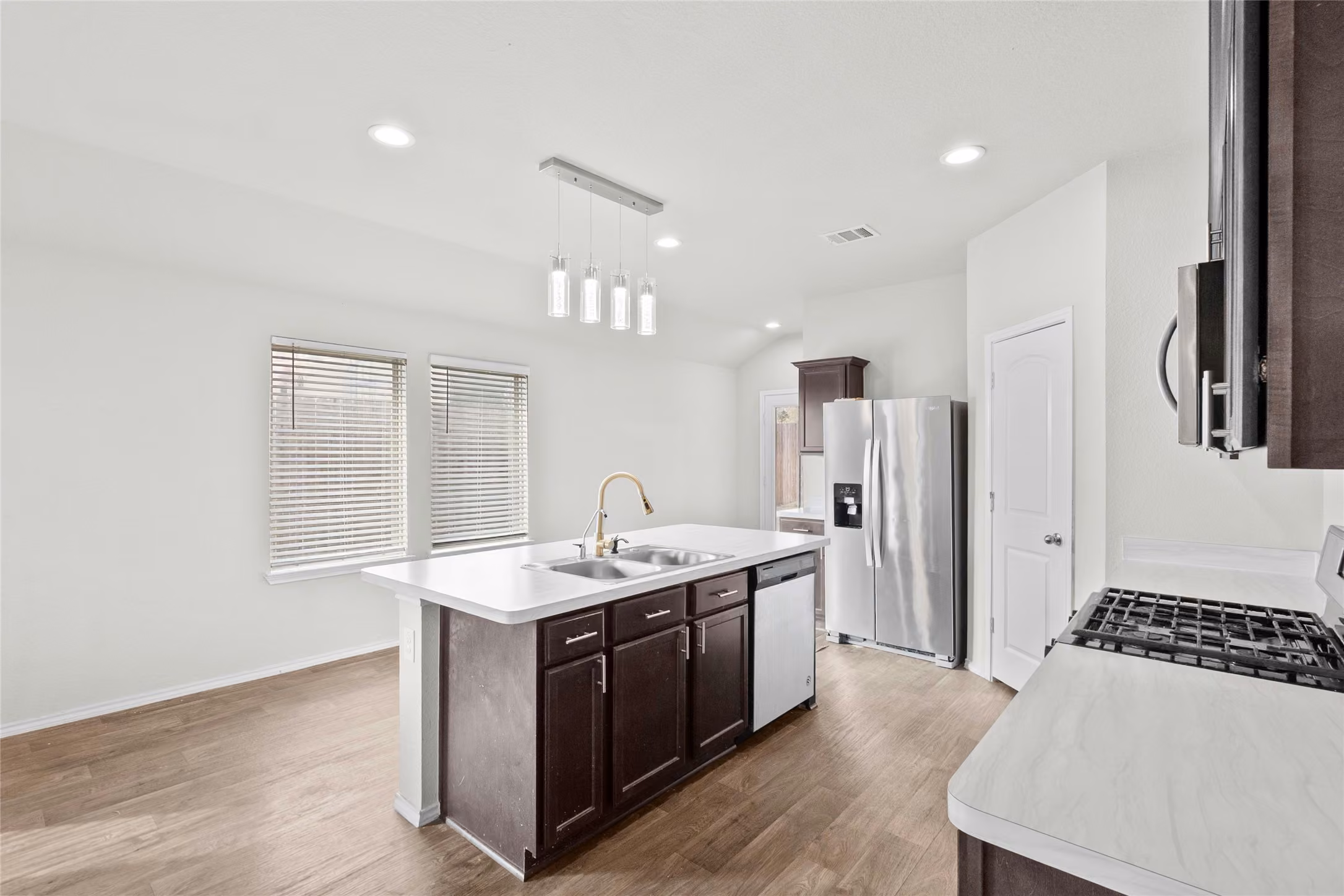 Photo 6 of 16905 Rich Pines Drive, Conroe, TX