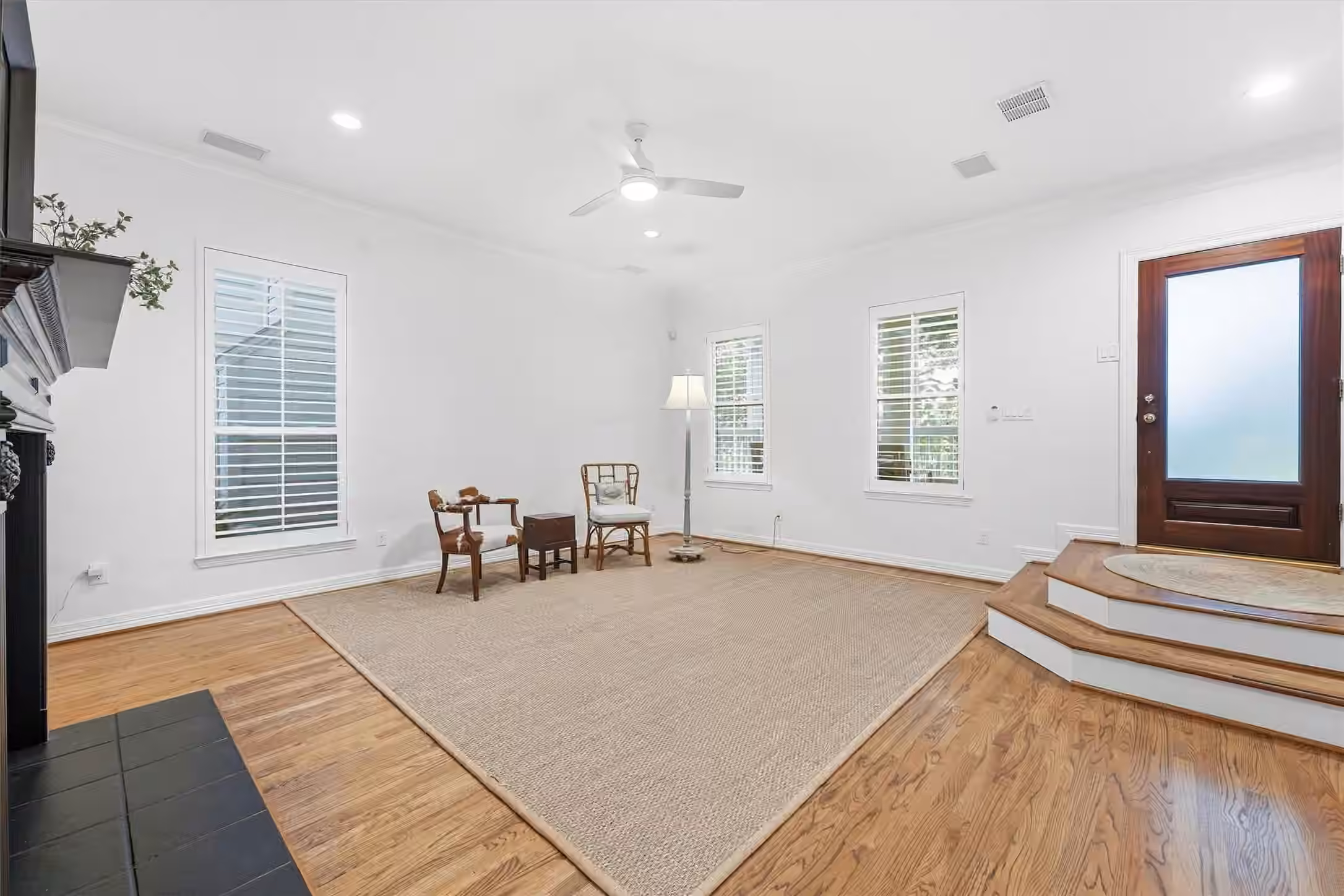 Photo 7 of 421 Westmoreland Street, Houston, TX