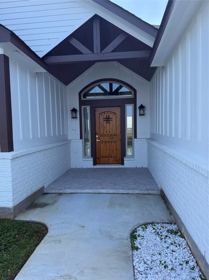 Photo 5 of 749 Buffalo Trail, Angleton, TX