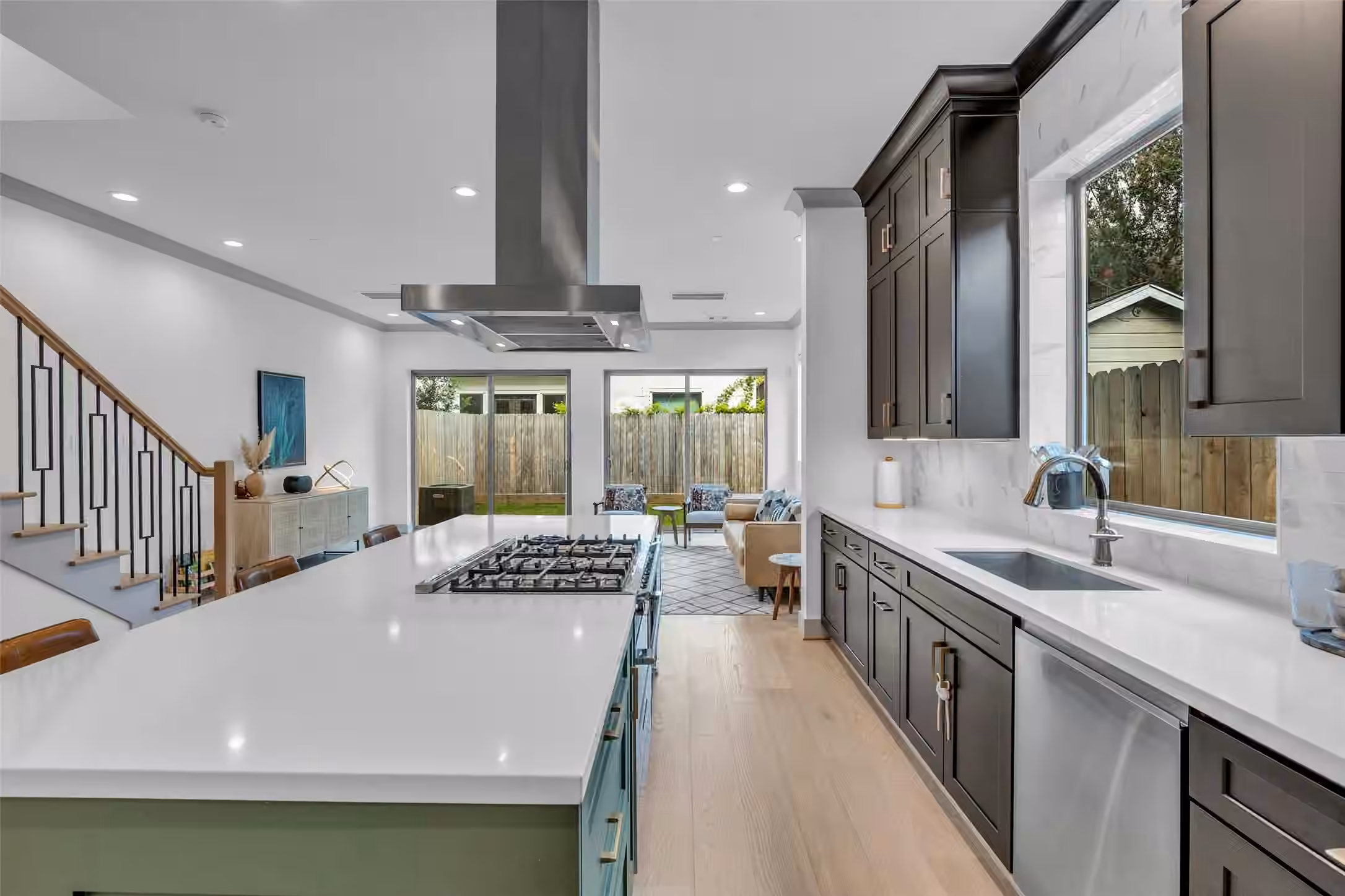 Photo 3 of 1724 Ridgewood Street, Houston, TX