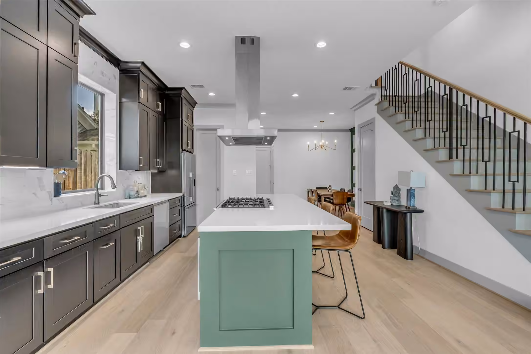 Photo 5 of 1724 Ridgewood Street, Houston, TX