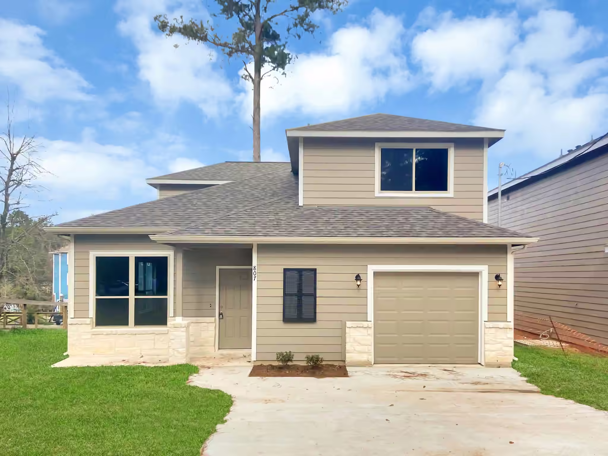 Photo of 807 Comanche Road, Conroe, TX