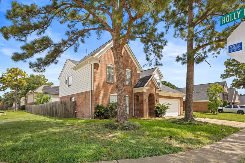Photo 3 of 18058 Berry Branch Drive, Houston, TX