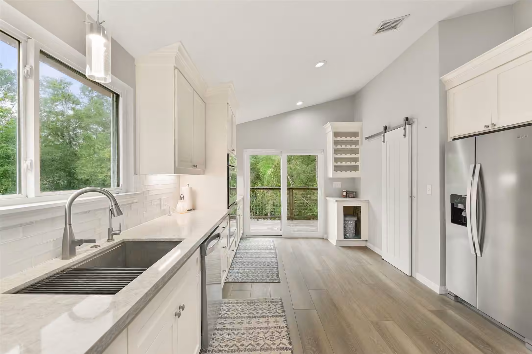 Photo 6 of 6310 Wickwillow Lane, Alvin, TX