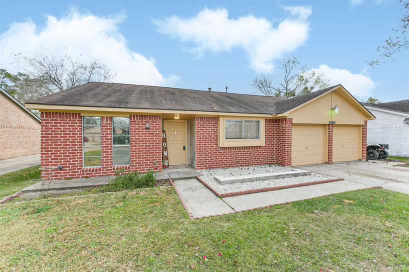 Photo 3 of 17538 Crestline Road, Humble, TX