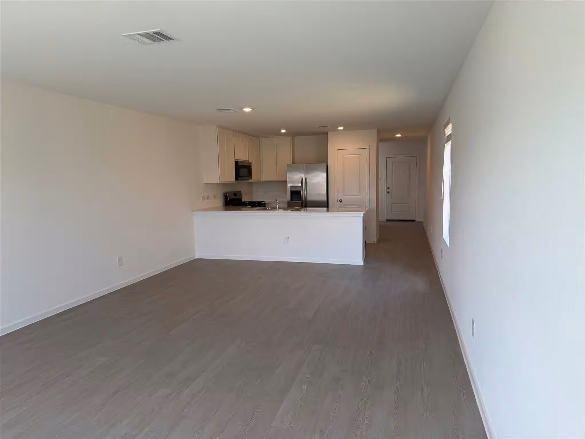 Photo 5 of 1312 Charlotte Way, Wharton, TX