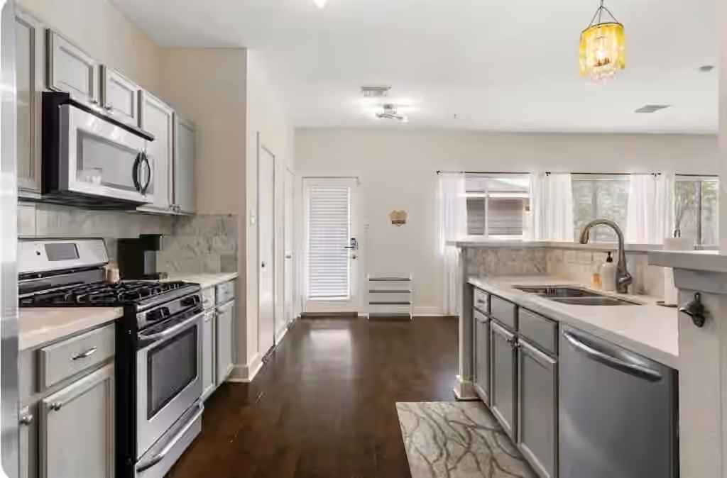 Photo 3 of 1609 Palcio Real Drive, Houston, TX