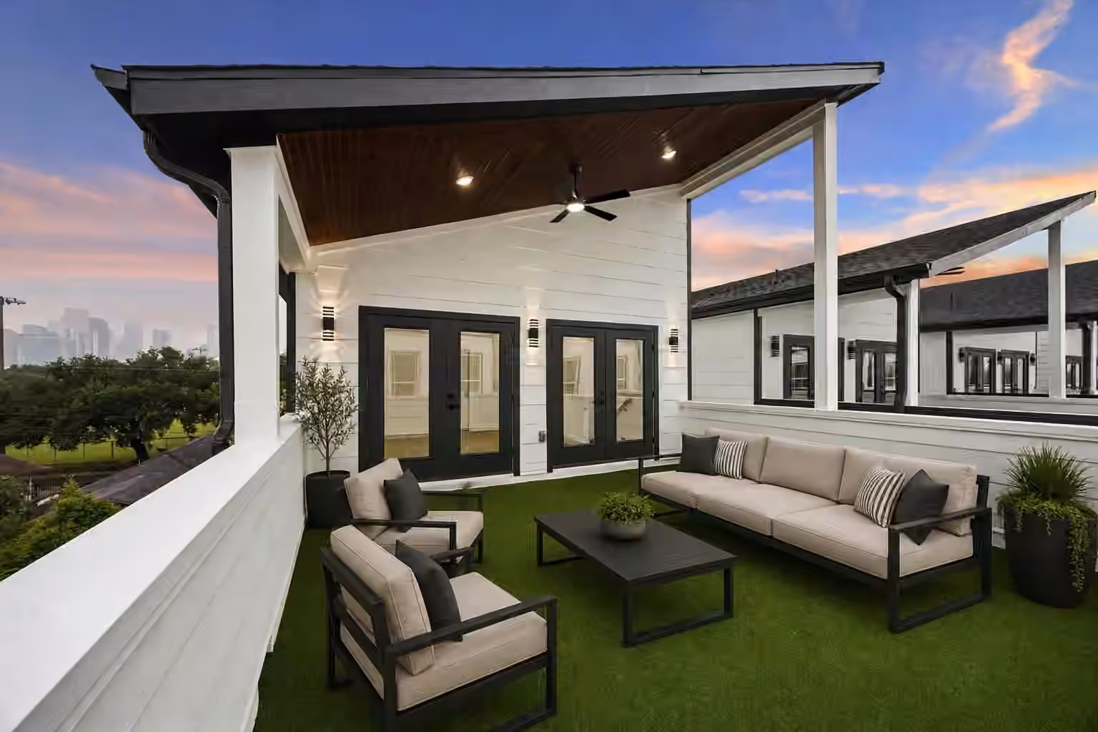 Photo of 116 Velasco Street, Houston, TX
