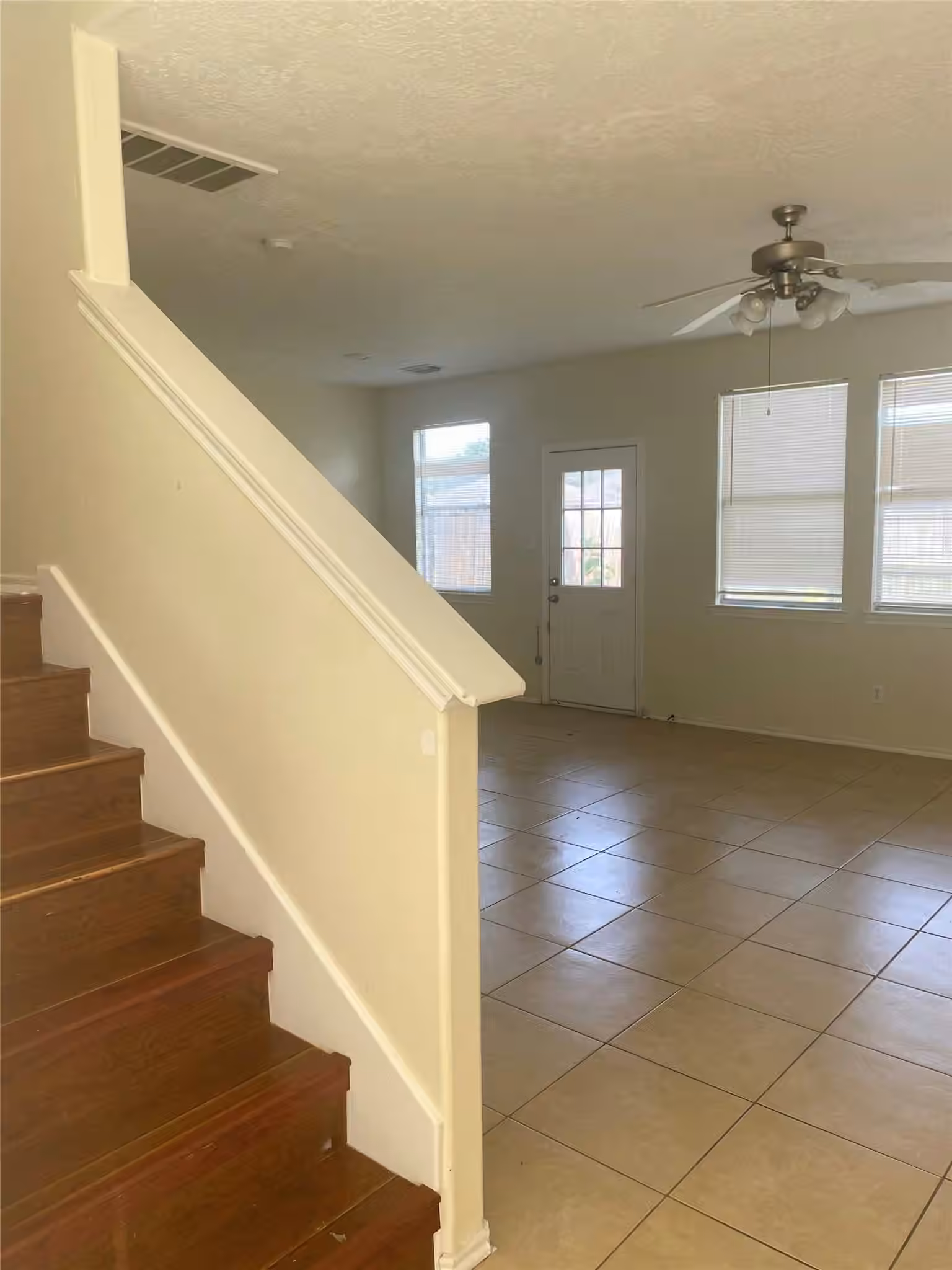 Photo 6 of 13064 Peppergate Lane, Houston, TX