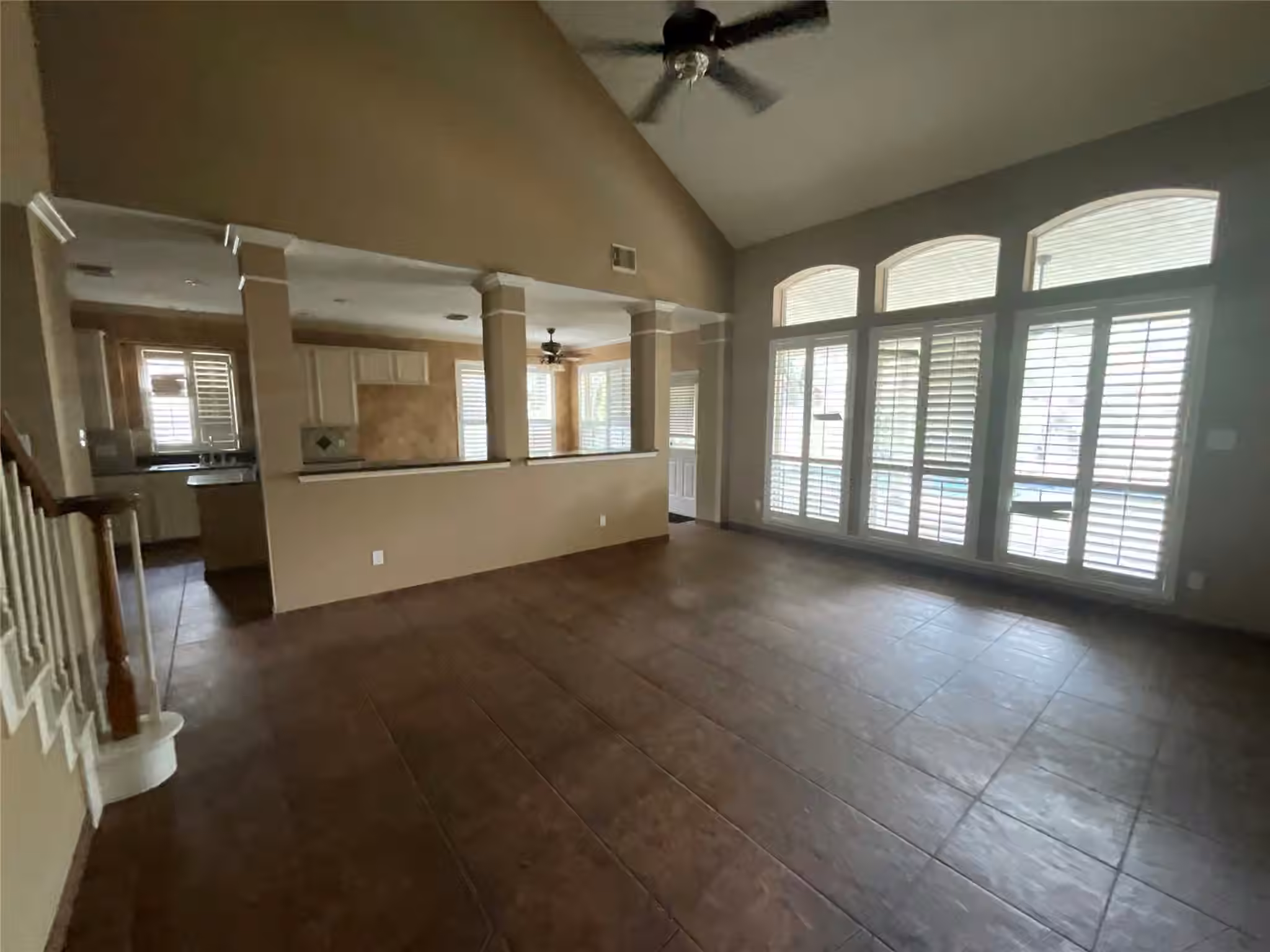 Photo 5 of 8322 Castle Pond Court, Houston, TX