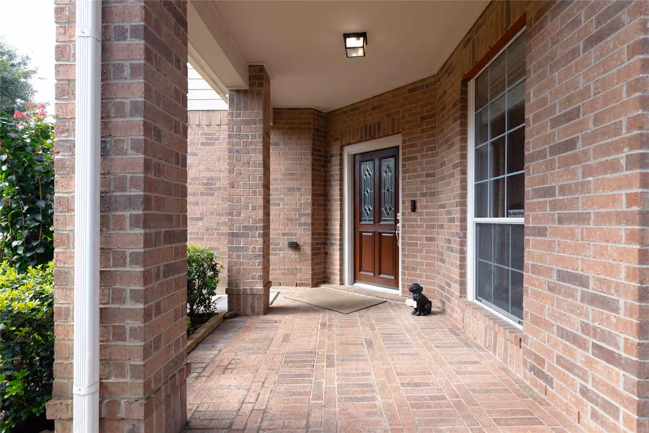 Photo 4 of 6002 Lakebluff Ct, Katy, TX