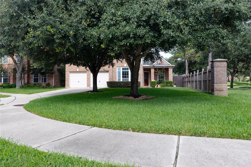 Photo 5 of 6002 Lakebluff Ct, Katy, TX
