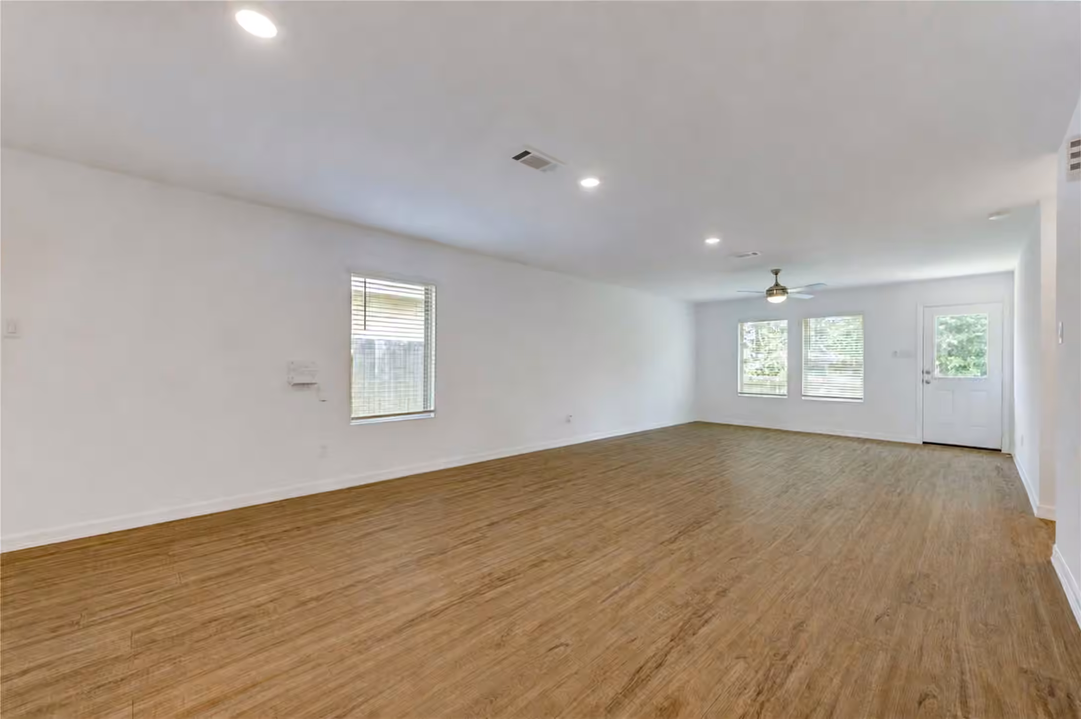 Photo 6 of 20926 Zuccala Drive, New Caney, TX
