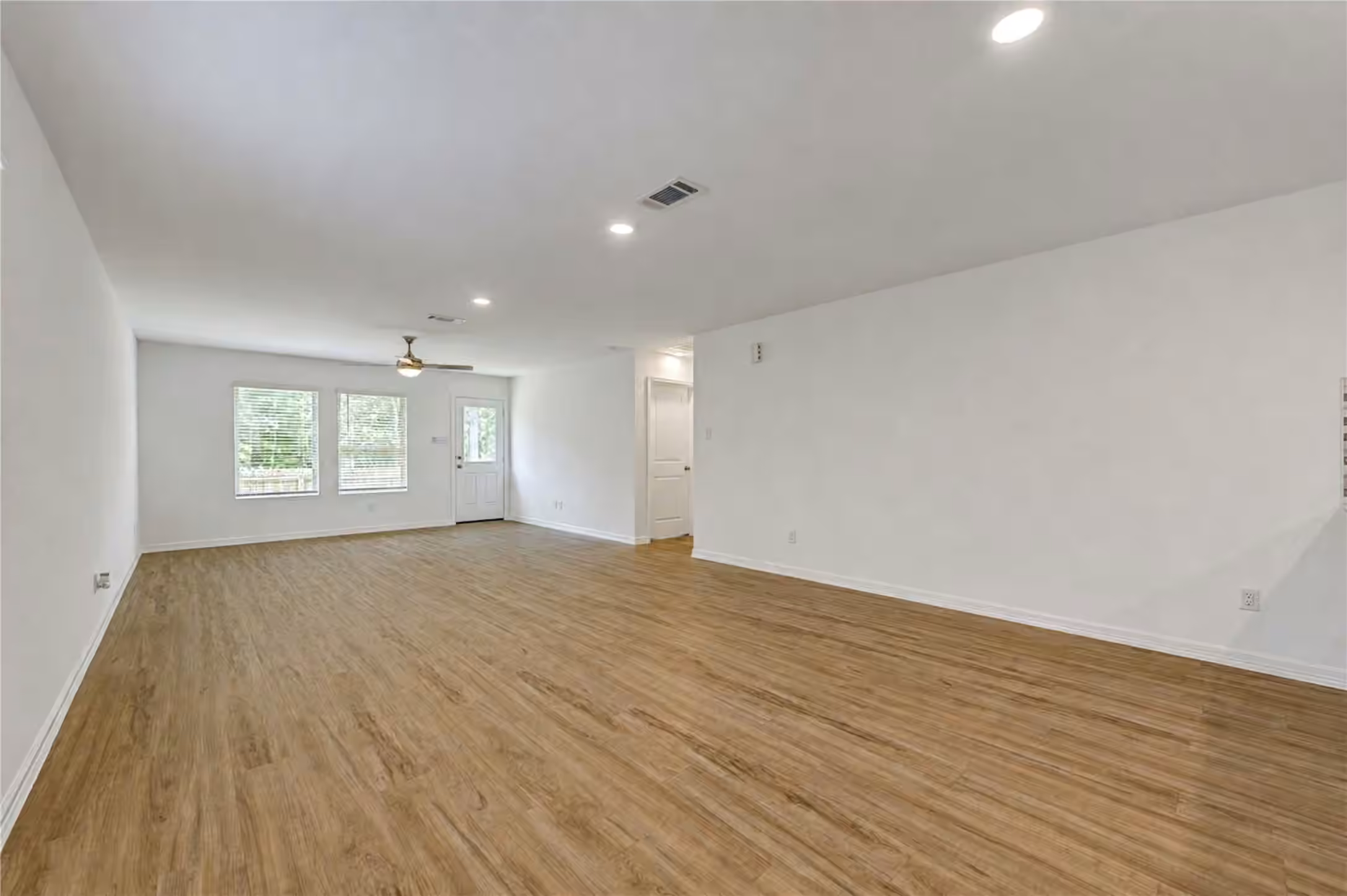 Photo 7 of 20926 Zuccala Drive, New Caney, TX