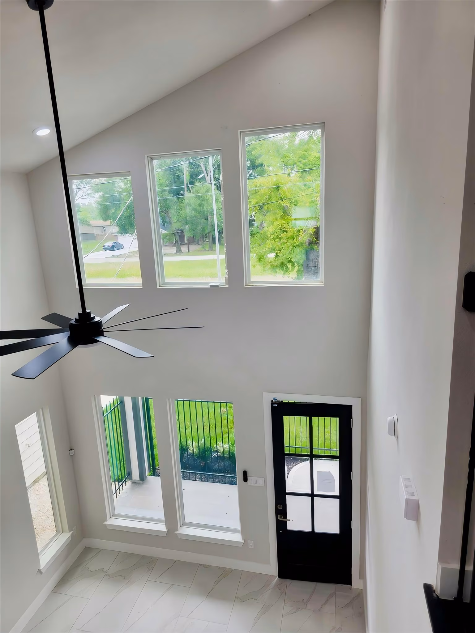 Photo 7 of 1071 Ferguson Way, Houston, TX