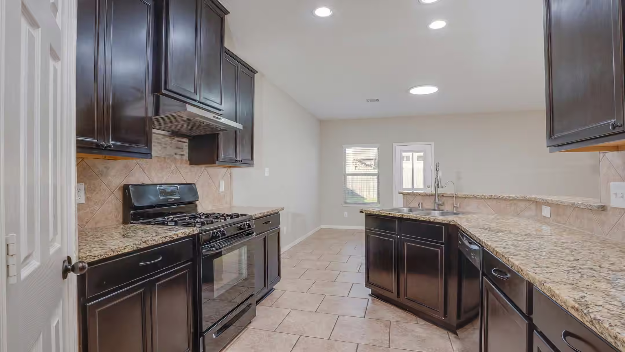 Photo 6 of 5418 Casa Batillo Drive, Katy, TX