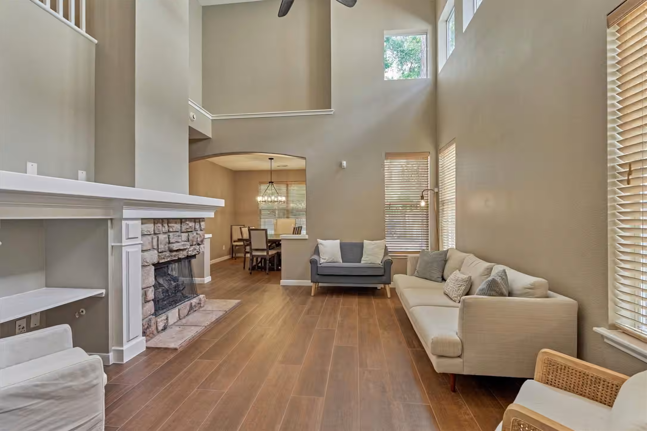 Photo 6 of 93 N Apple Springs Circle, The Woodlands, TX