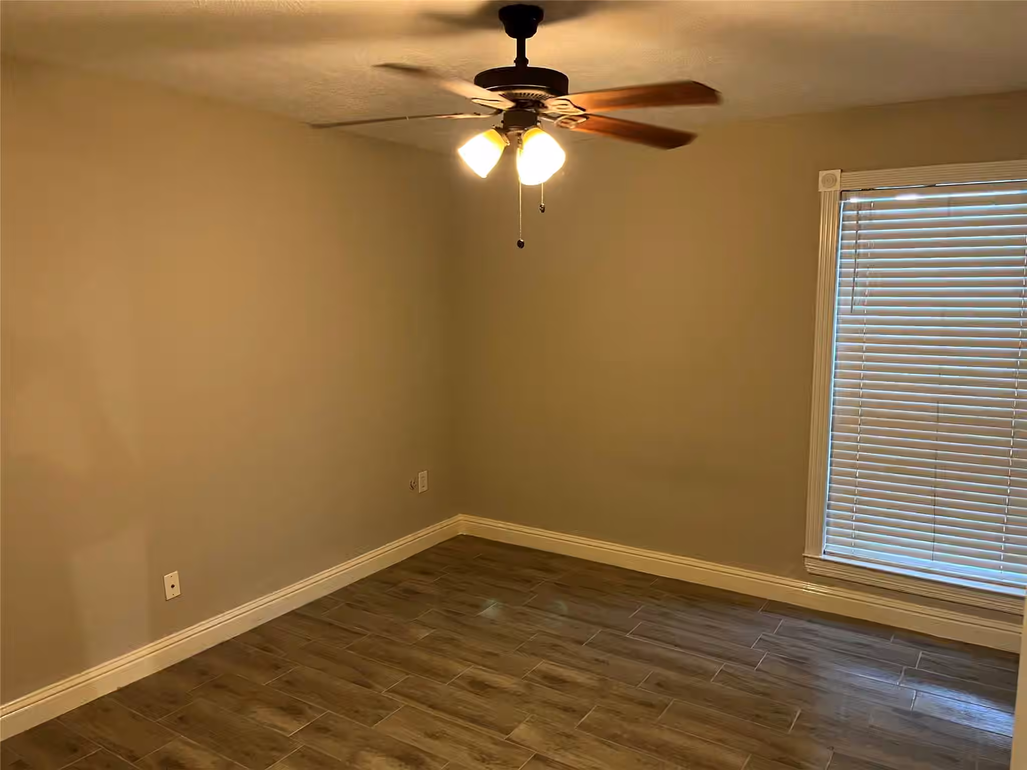 Photo 4 of 260 El Dorado Boulevard 805, Houston, TX