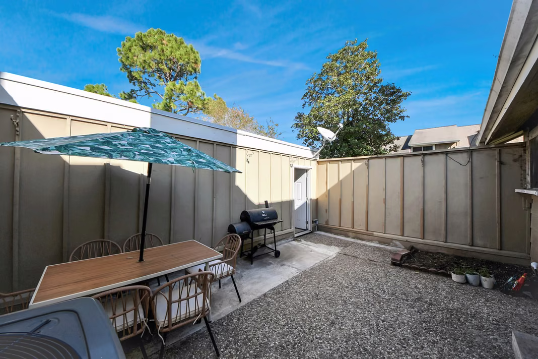 Photo 5 of 6154 W Airport Boulevard 16, Houston, TX