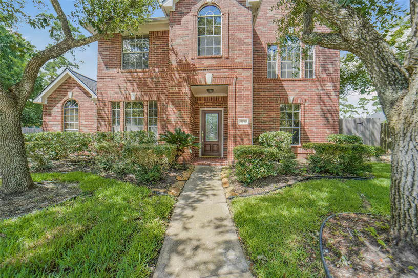 Photo 4 of 13730 Lawrence Trace Court, Cypress, TX