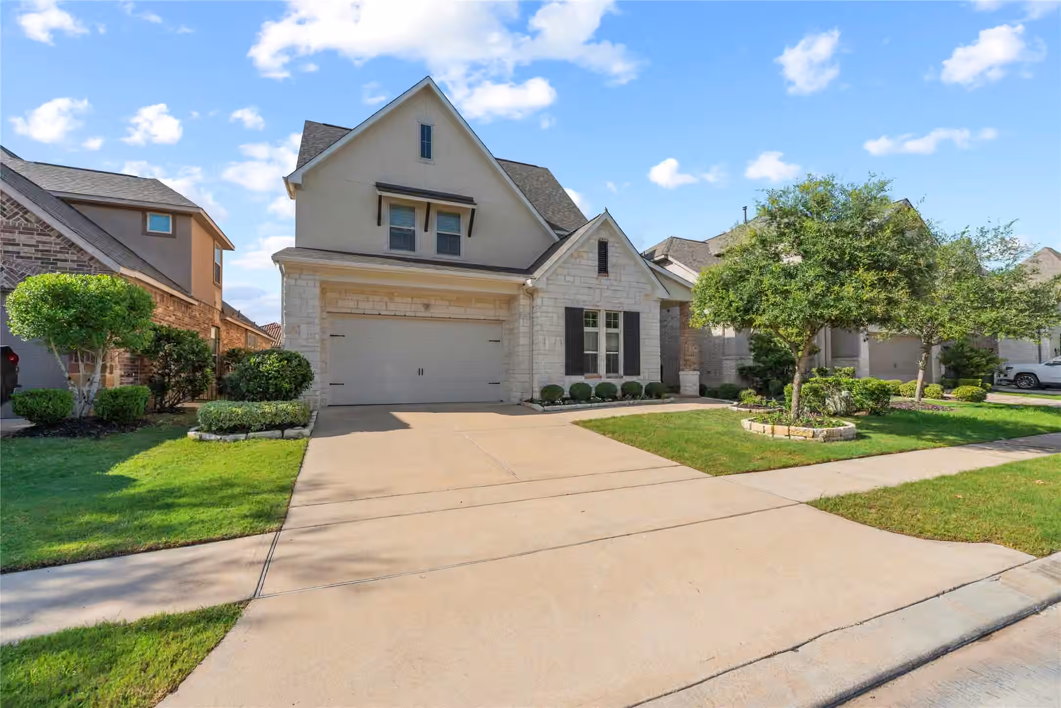 Photo 2 of 17922 Olde Oaks Estate Court, Cypress, TX