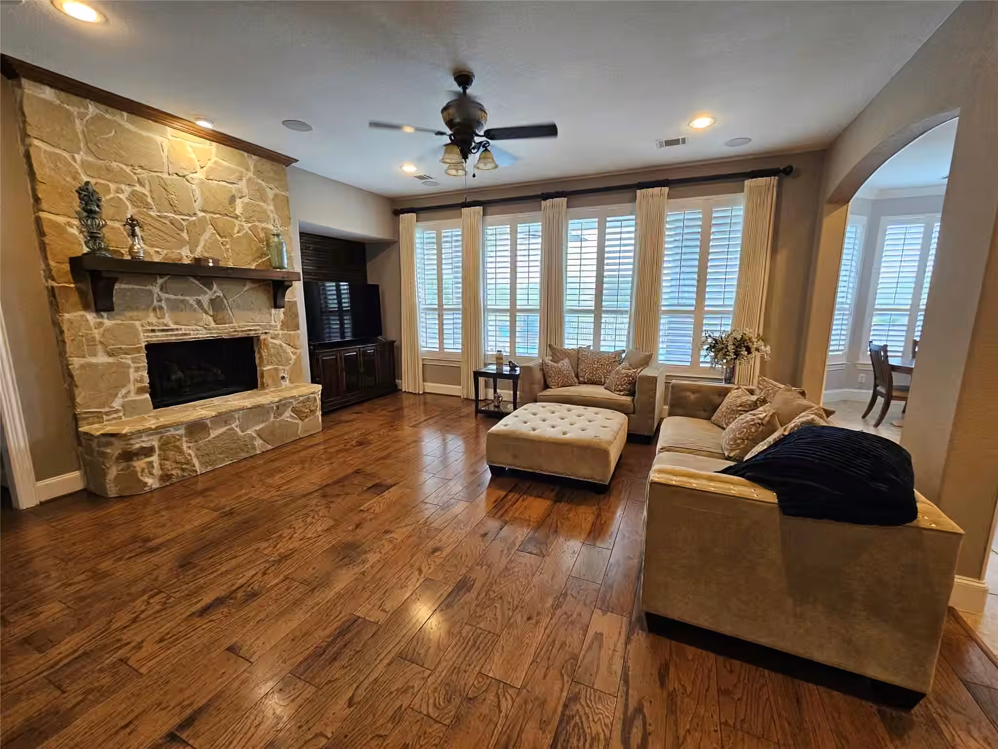 Photo 4 of 2822 Pergola, League City, TX