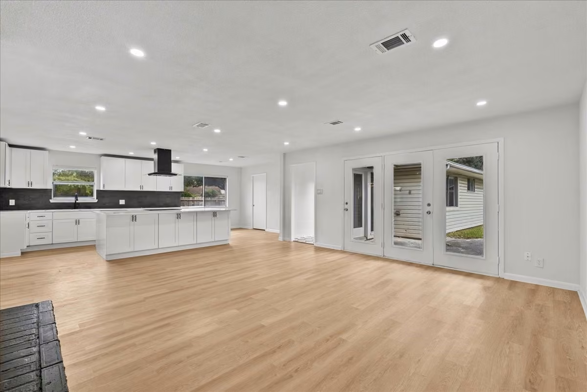 Photo 6 of 5762 Birdwood Road, Houston, TX