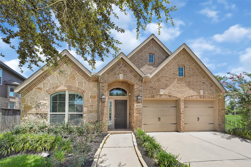 Photo of 10111 Gentle River Way, Missouri City, TX 77459