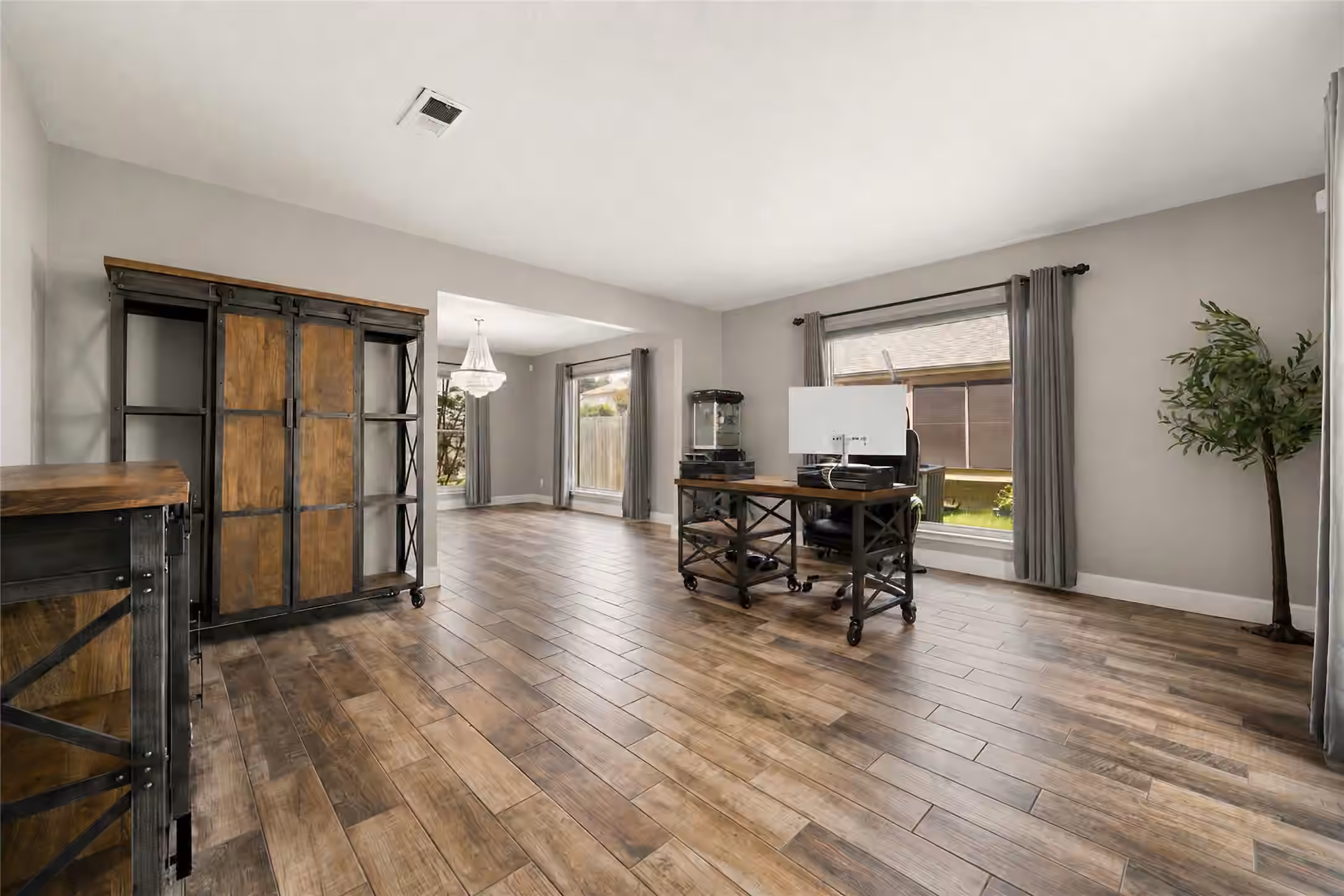 Photo 6 of 1906 Coronado Street, Friendswood, TX