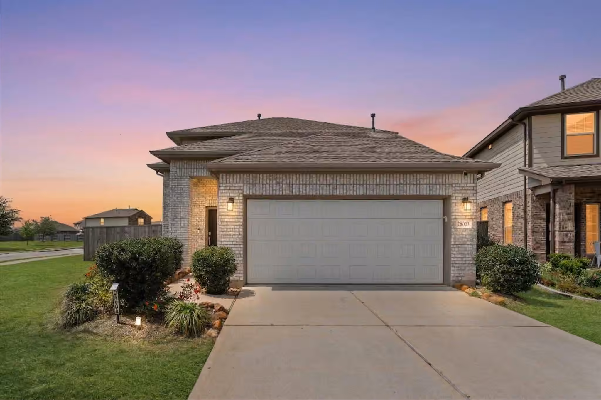 Photo 2 of 26003 Amber Pearl Drive, Richmond, TX