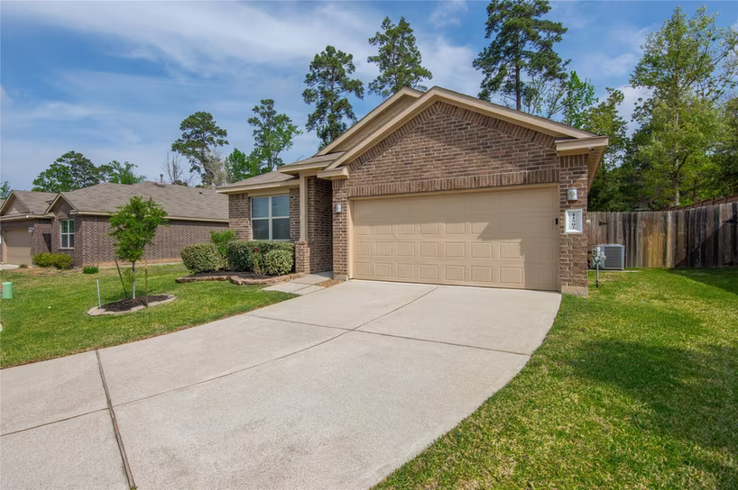 Photo 3 of 11502 Castle Nugent Court, Conroe, TX