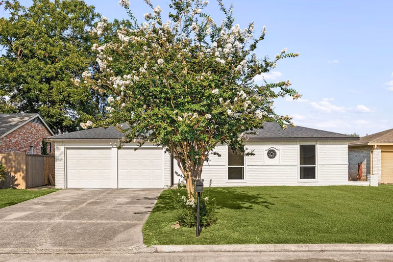Photo 5 of 6235 Weststar Lane, Houston, TX