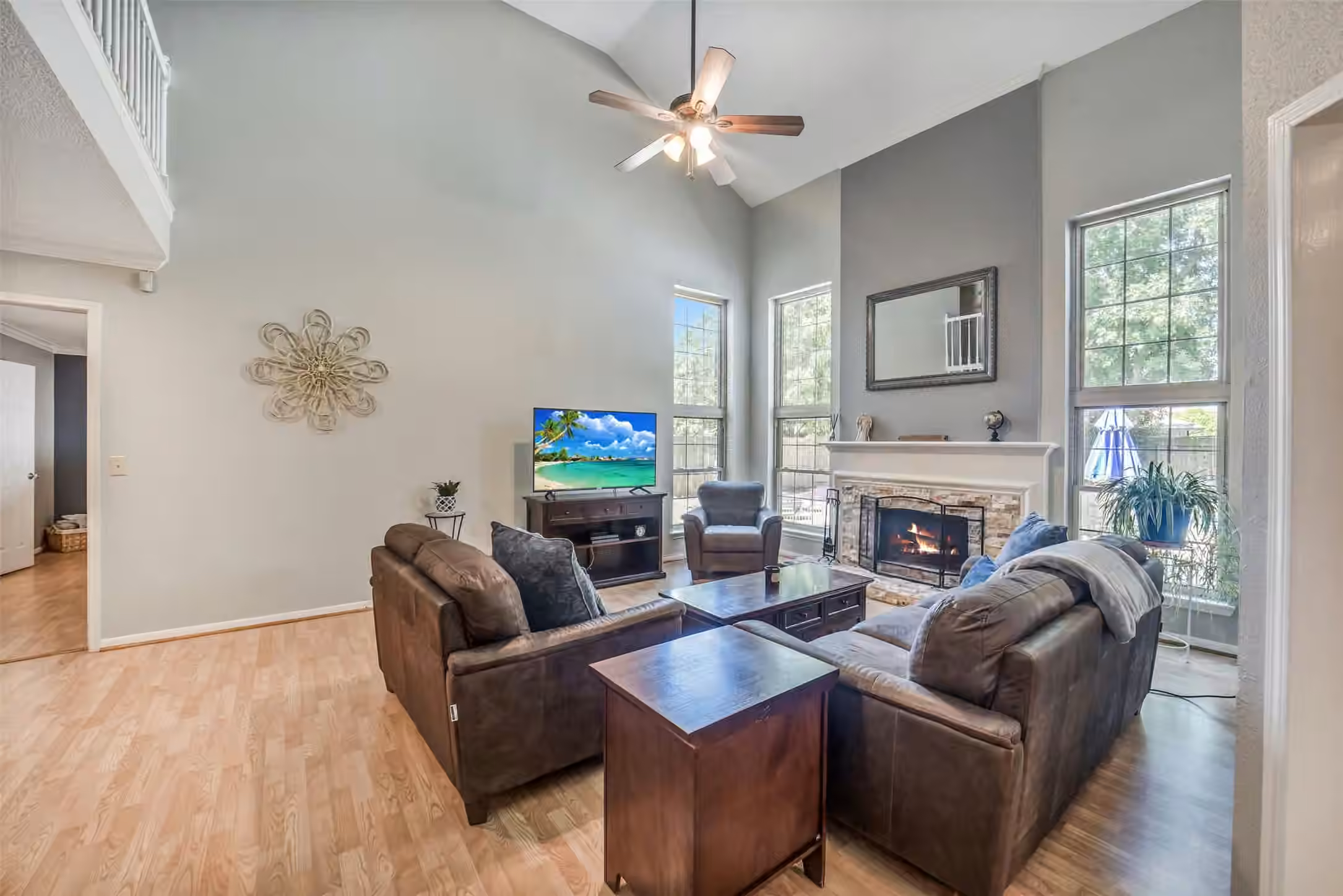 Photo 6 of 9002 Havencrest Drive, Houston, TX