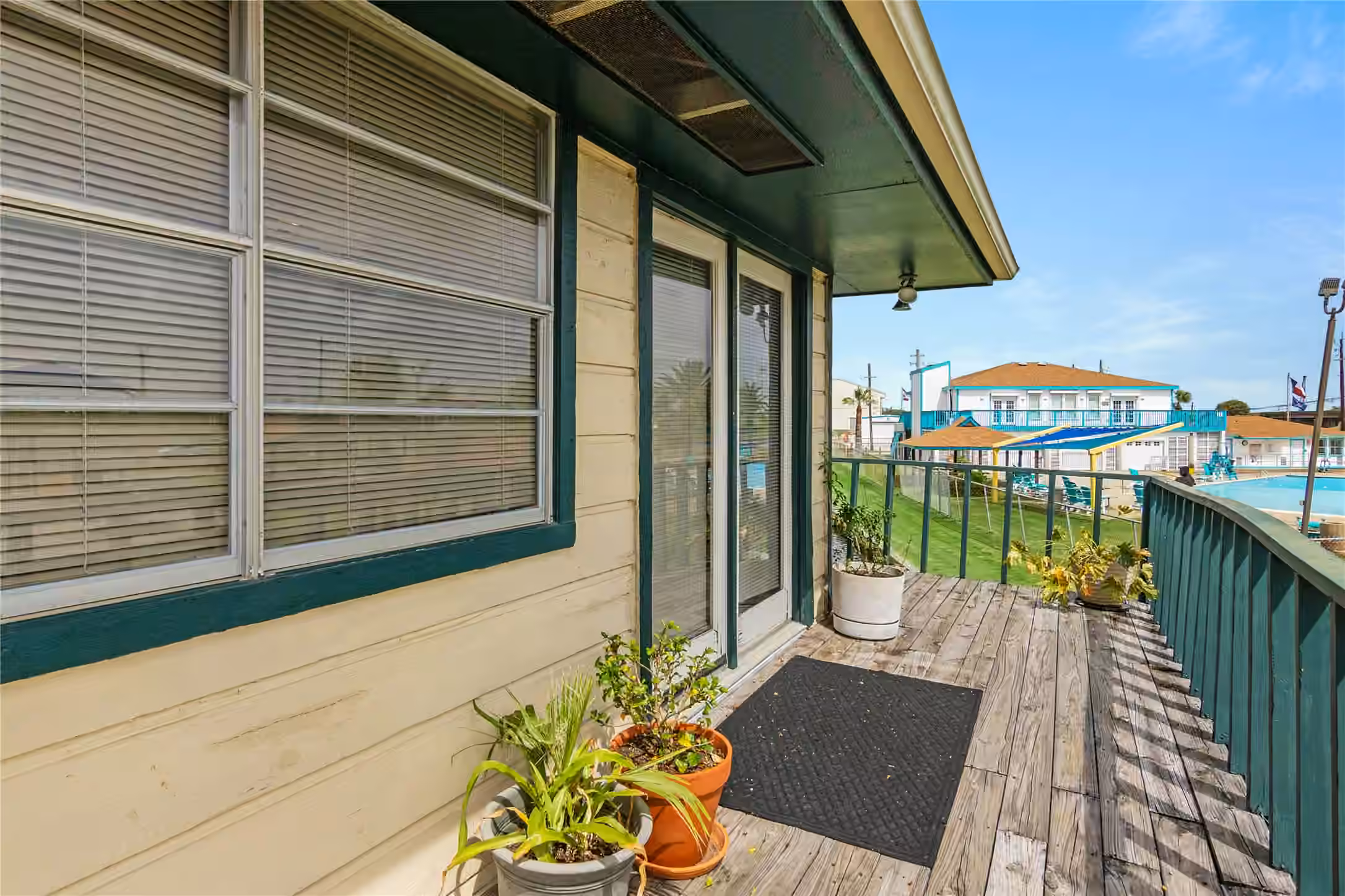 Photo 7 of 856 Bonita Street, Bayou Vista, TX