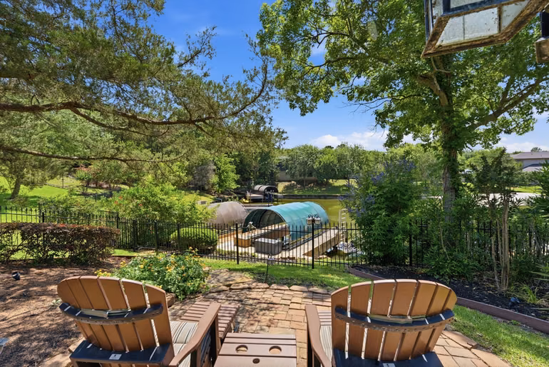 Photo of 17811 S Blue Heron Circle, Montgomery, TX