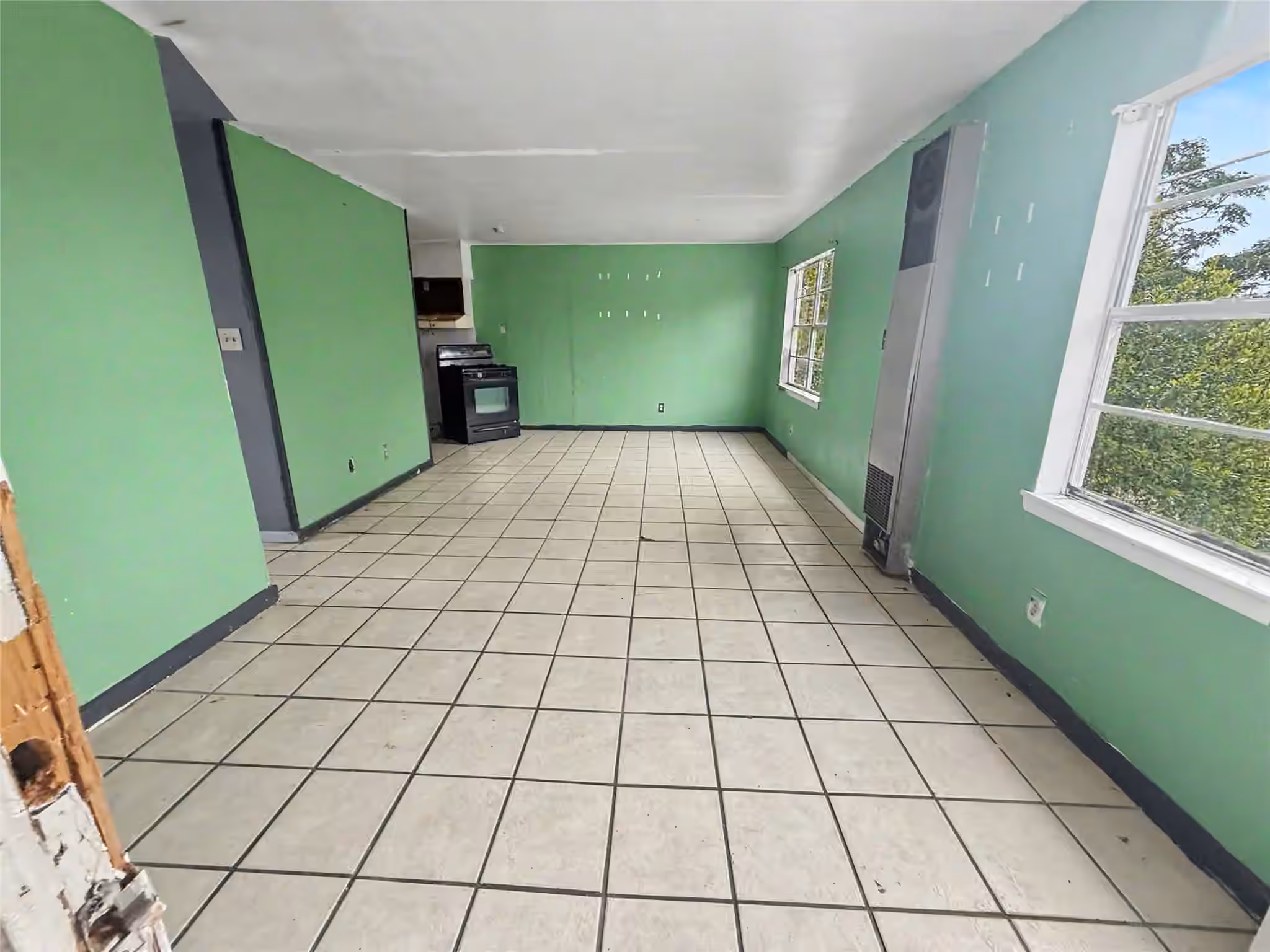 Photo 6 of 2106 Avenue L, Galveston, TX